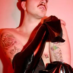 Kennie Mas Heavy Metal The Ruffle LOOK